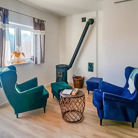 Cozy Home In Gietrzwald With Wifi Holiday home *